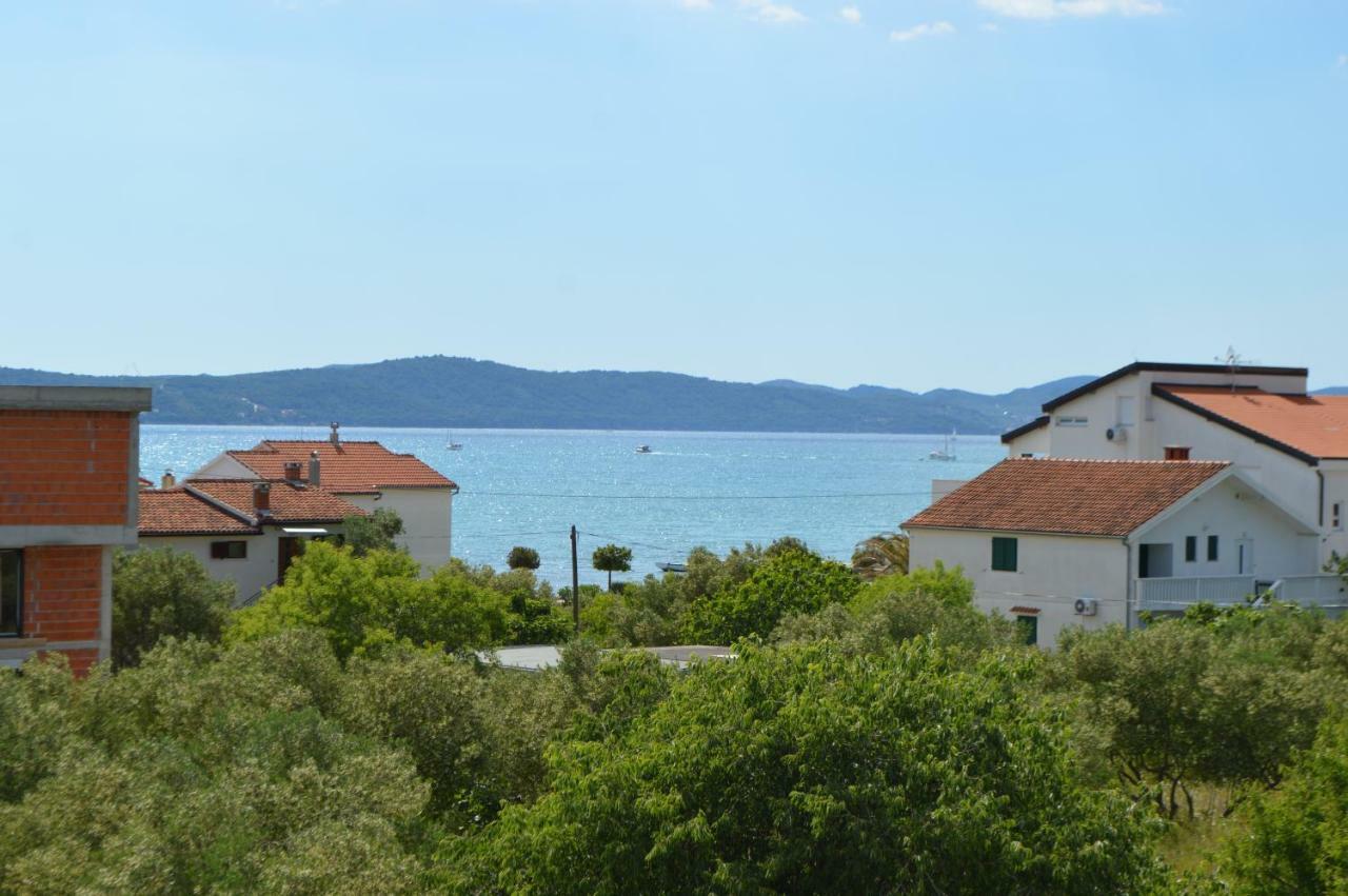 Apartmani Mila Sukošan エクステリア 写真