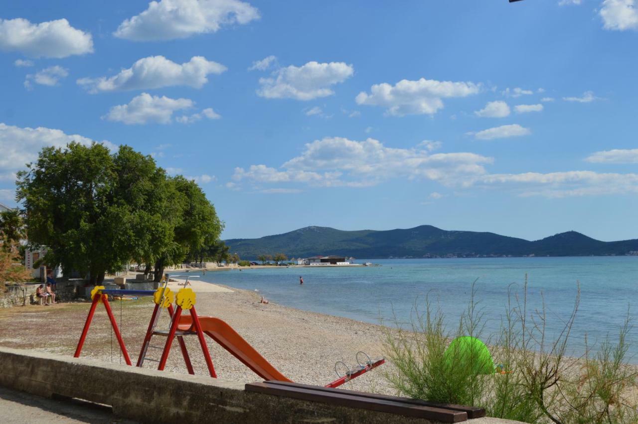 Apartmani Mila Sukošan エクステリア 写真