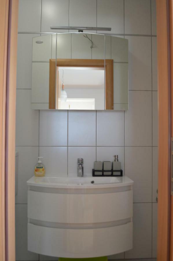 Apartmani Mila Sukošan エクステリア 写真